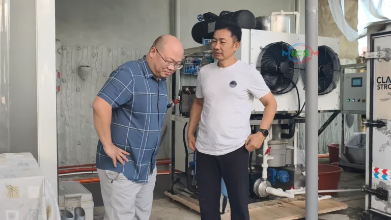 1 Ton Tube Ice Machine shown in the actual running video