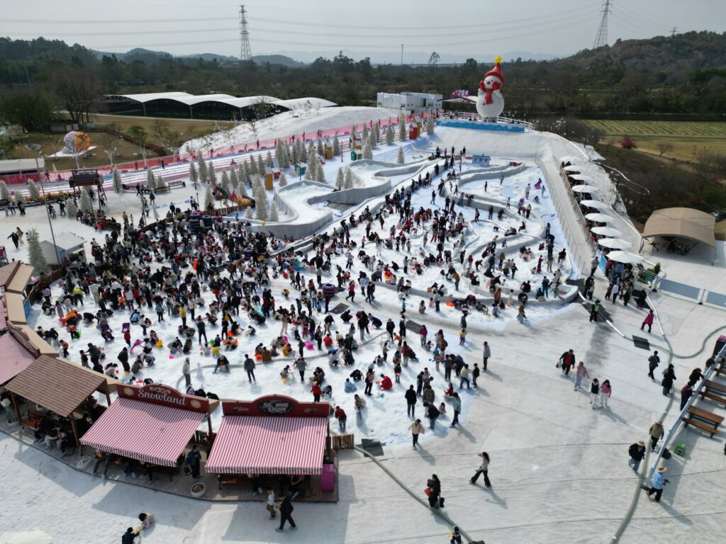 全年雪场造雪机